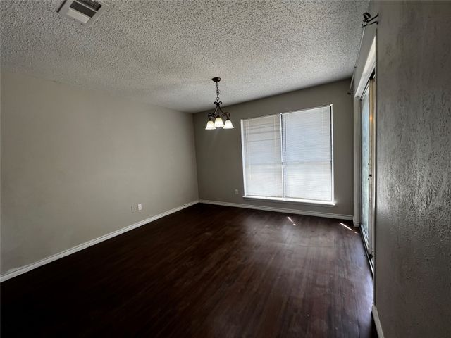 3605 Woodmoor Road, Fort Worth, TX 76133
