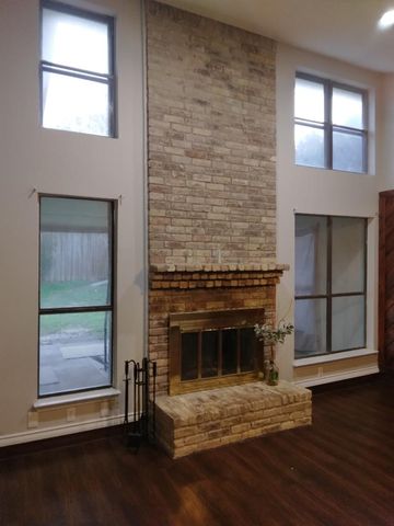 3605 Woodmoor Road, Fort Worth, TX 76133