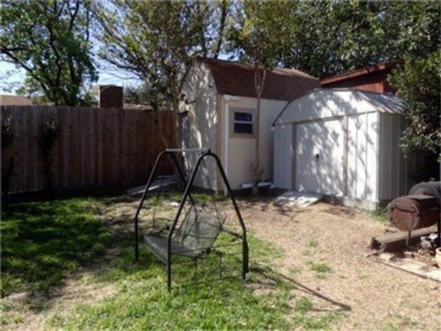 3605 Woodmoor Road, Fort Worth, TX 76133