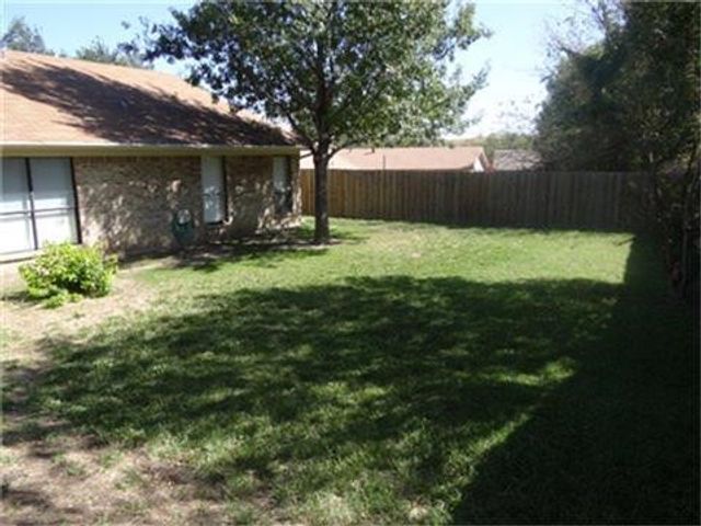 3605 Woodmoor Road, Fort Worth, TX 76133