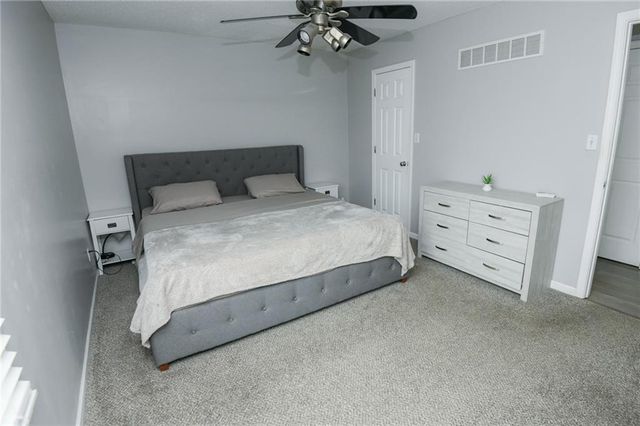 204 NW 114th Terrace, Kansas City, MO 64155