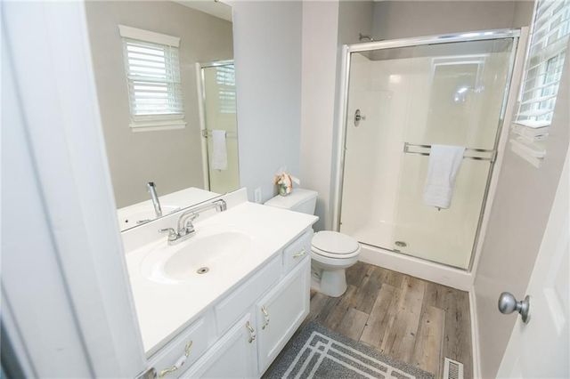 204 NW 114th Terrace, Kansas City, MO 64155