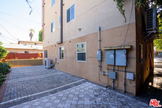 1259 W 36th Place, Los Angeles, CA 90007