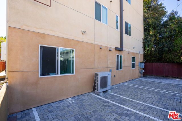 1259 W 36th Place, Los Angeles, CA 90007