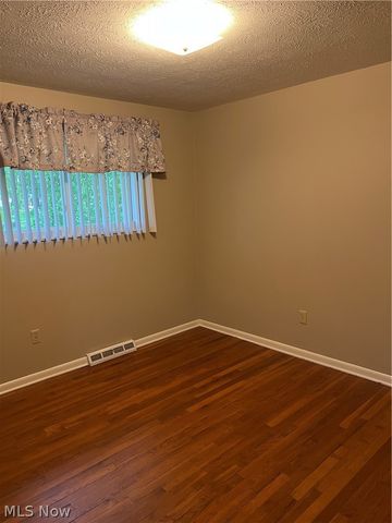 6924 Day Drive, Parma, OH 44129