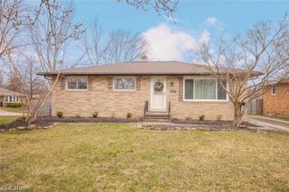 6924 Day Drive, Parma, OH 44129