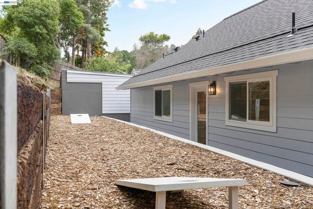 2464 Larkey Lane, Walnut Creek, CA 94597