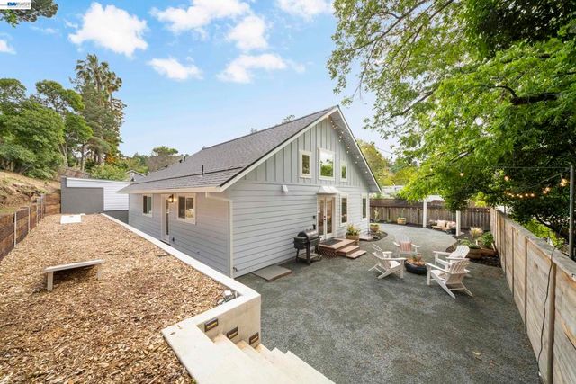 2464 Larkey Lane, Walnut Creek, CA 94597