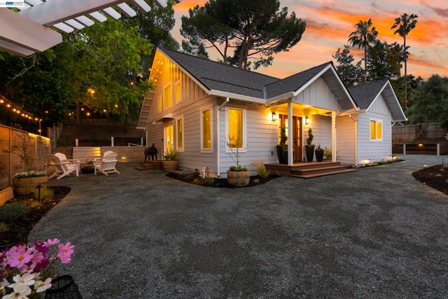 2464 Larkey Lane, Walnut Creek, CA 94597