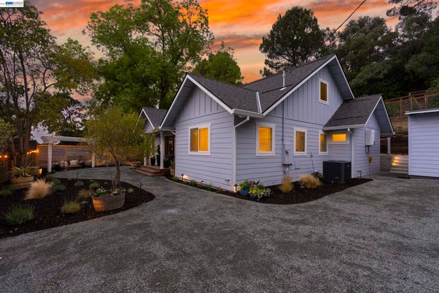 2464 Larkey Lane, Walnut Creek, CA 94597