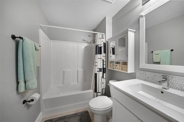 17500 ROBINSON AVENUE, Port Charlotte, FL 33948