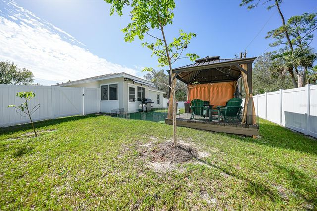 17500 ROBINSON AVENUE, Port Charlotte, FL 33948
