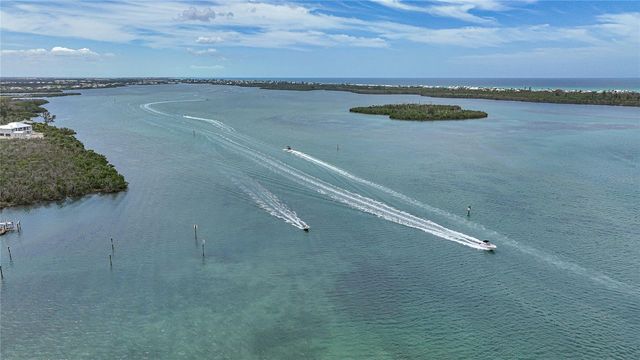 17500 ROBINSON AVENUE, Port Charlotte, FL 33948