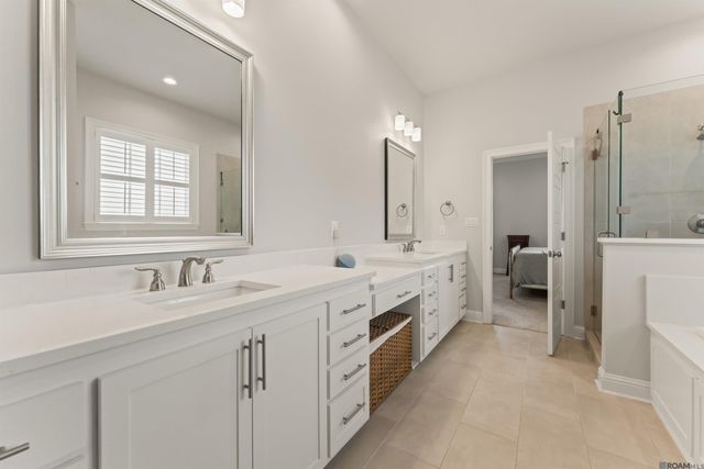 1109 Ambassador Ci, Zachary, LA 70791