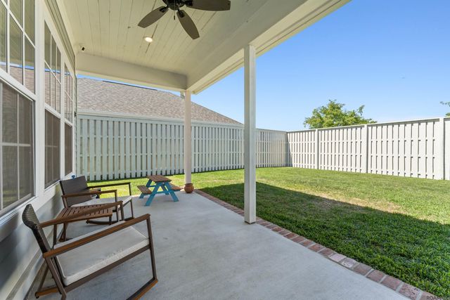 1109 Ambassador Ci, Zachary, LA 70791
