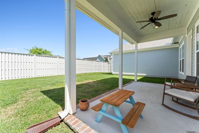 1109 Ambassador Ci, Zachary, LA 70791