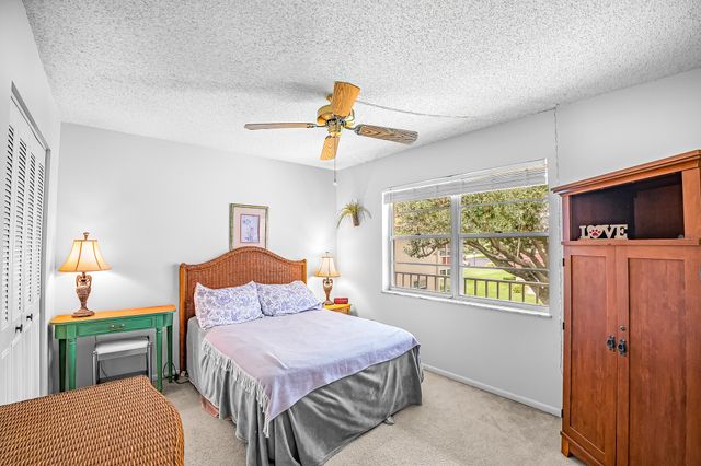 26 Pine Arbor Lane 207, Vero Beach, FL 32962