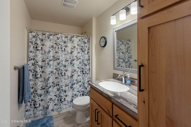 1619 Mosshart ST, Sandpoint, ID 83864