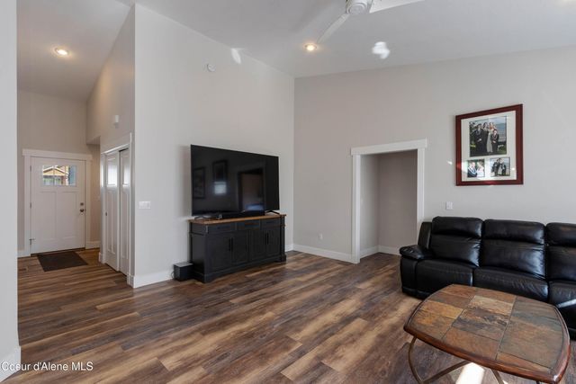 1619 Mosshart ST, Sandpoint, ID 83864