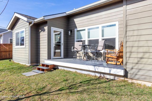 1619 Mosshart ST, Sandpoint, ID 83864