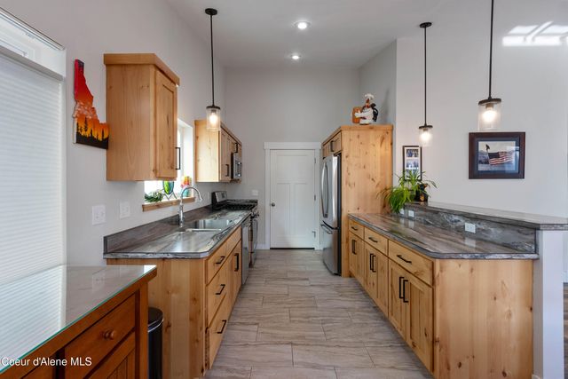 1619 Mosshart ST, Sandpoint, ID 83864