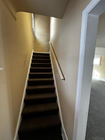 19235 LAMONT Street, Detroit, MI 48234