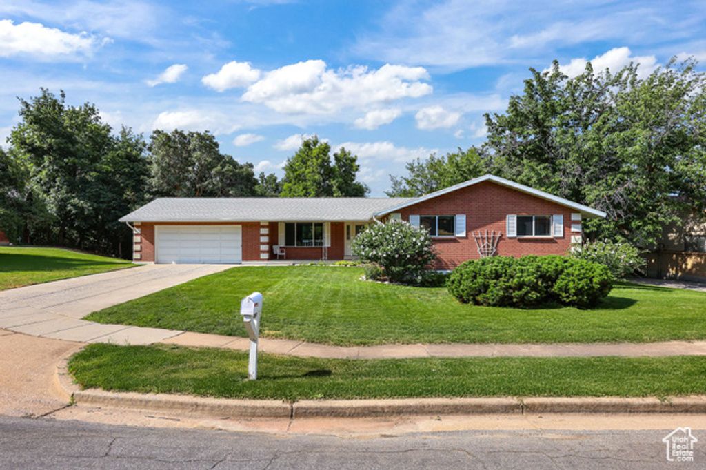 2826 E BRINTON CIR, Layton, UT 84040