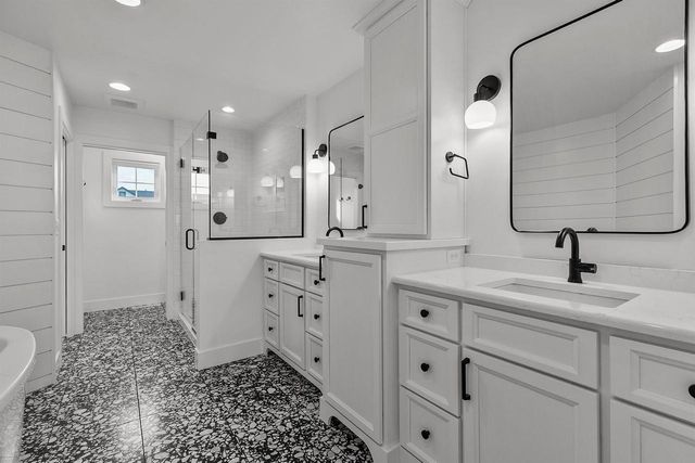 N8861 NOE ROAD, Menasha, WI 54952