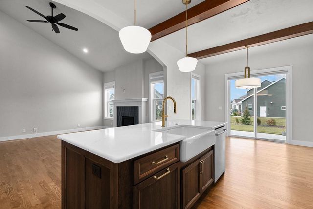 N8861 NOE ROAD, Menasha, WI 54952