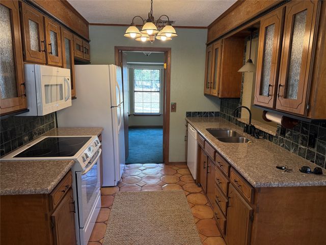 600 Joyce Street, Weatherford, TX 76085