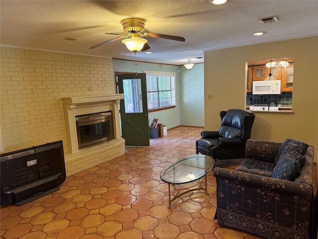 600 Joyce Street, Weatherford, TX 76085