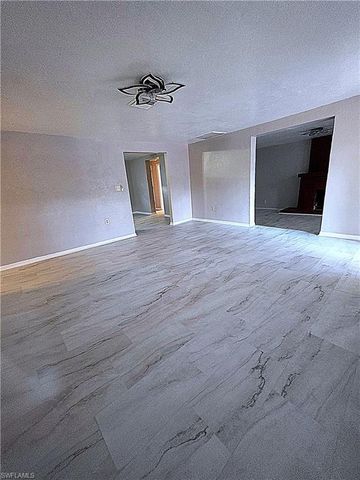 135 Powell Creek CIR, North Fort Myers, FL 33917