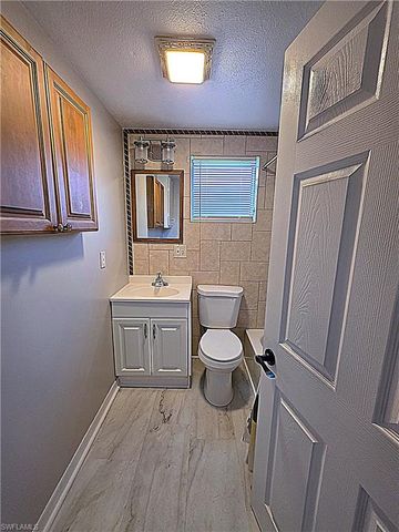 135 Powell Creek CIR, North Fort Myers, FL 33917