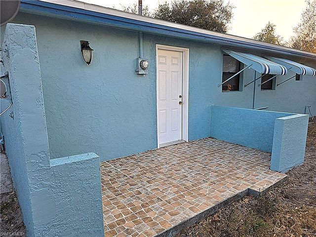 135 Powell Creek CIR, North Fort Myers, FL 33917