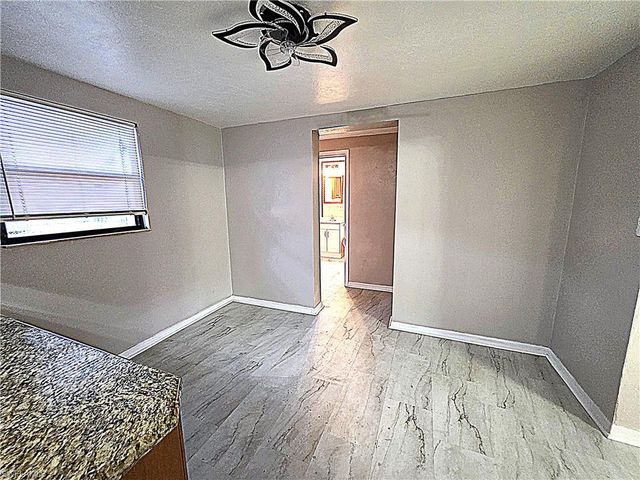 135 Powell Creek CIR, North Fort Myers, FL 33917