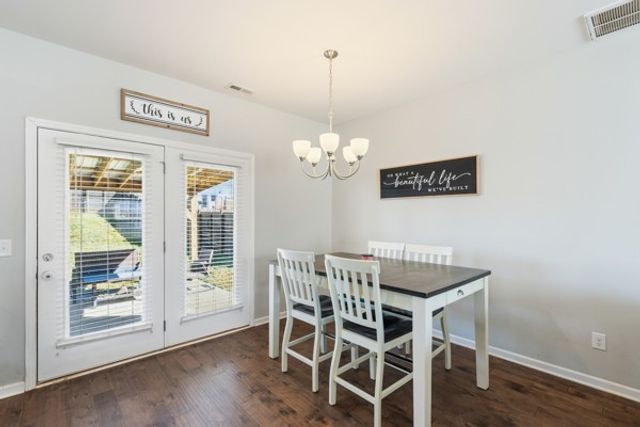 714 Monarchos Bnd, Burns, TN 37029