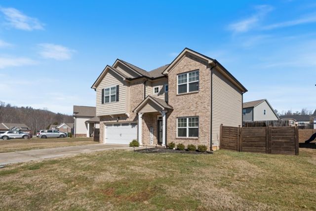 714 Monarchos Bnd, Burns, TN 37029