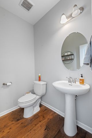 714 Monarchos Bnd, Burns, TN 37029