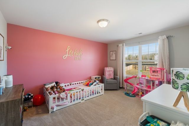 714 Monarchos Bnd, Burns, TN 37029