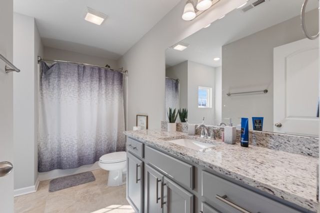 714 Monarchos Bnd, Burns, TN 37029