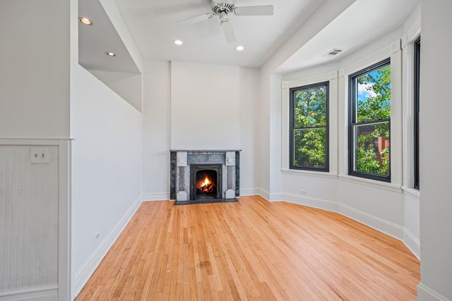 800 S Loomis Street 2, Chicago, IL 60607