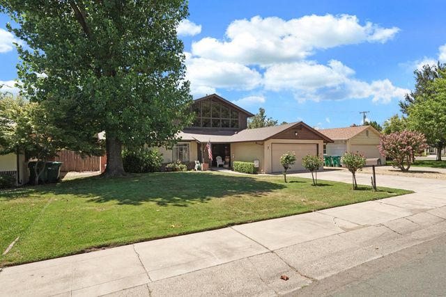 7 S Fairmont Ave, Lodi, CA 95240