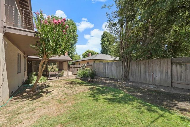 7 S Fairmont Ave, Lodi, CA 95240