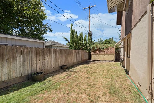 7 S Fairmont Ave, Lodi, CA 95240