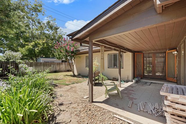 7 S Fairmont Ave, Lodi, CA 95240