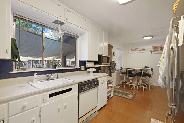 7 S Fairmont Ave, Lodi, CA 95240