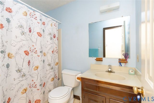 402 Renee Ct, Henrico, VA 23075