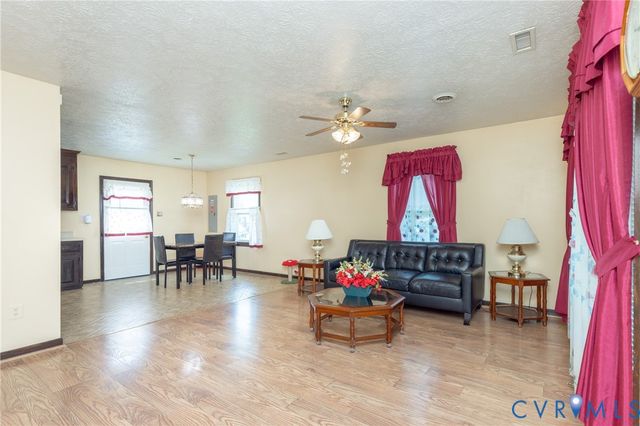 402 Renee Ct, Henrico, VA 23075