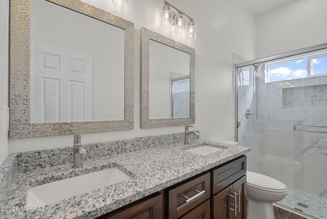 1825 Via Nueva Zelandia, Rio Rico, AZ 85648