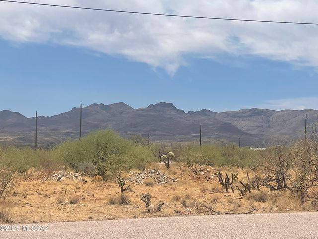 1825 Via Nueva Zelandia, Rio Rico, AZ 85648